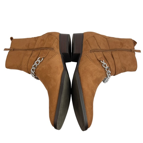 Metropolitan View Bootie With Chain - Picture 3 of 8